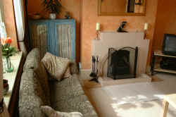 Front room after 2.jpg (114181 bytes)