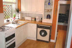 Kitchen after.jpg (108146 bytes)
